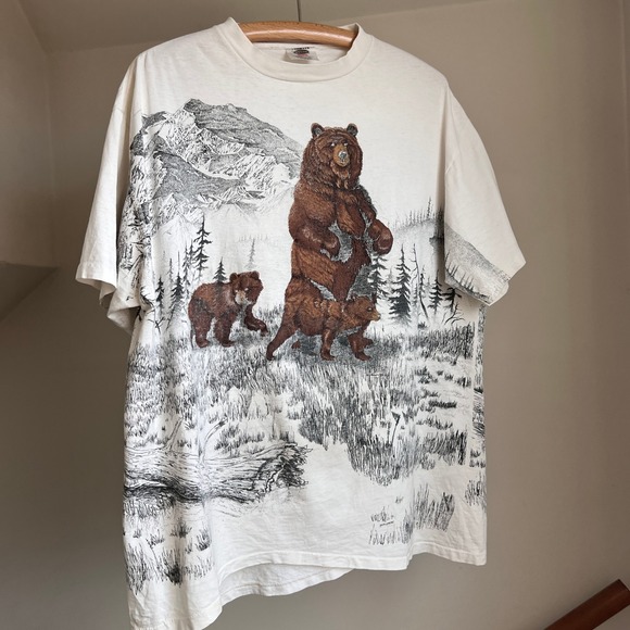 ONEITA PowerPro Other - Vintage Bear Wildlife Graphic Wrap Around All Over Print T‎ Shirt Scenic Nature